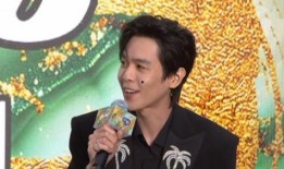 最新爆料男星是谁啊视频,最新爆料男星身份大揭秘！