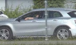 国外爆料奔驰谍照视频,神秘设计引期待