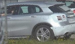 国外爆料奔驰谍照视频,神秘设计引期待